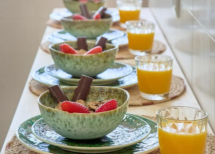 Sunny Graca, River View, By Timecooler Apartment