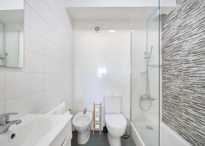 Apartment Sunny Graca, River View, By Timecooler Lisbon