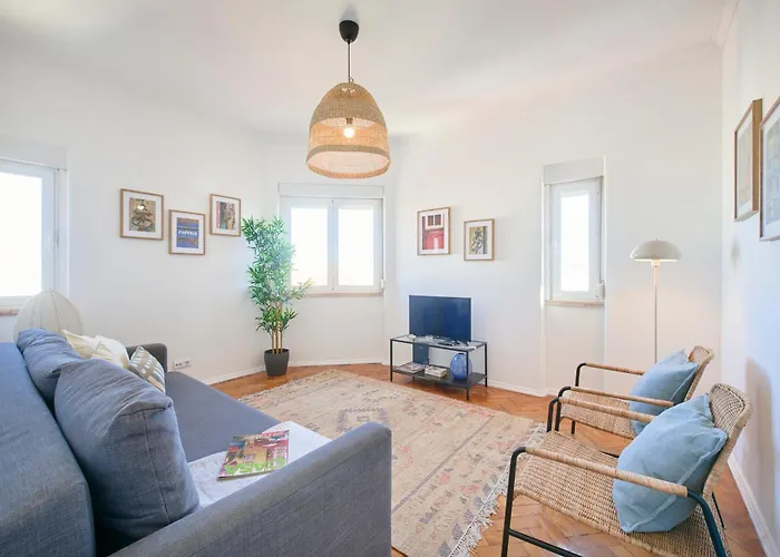 Sunny Graca, River View, By Timecooler * ליסבון