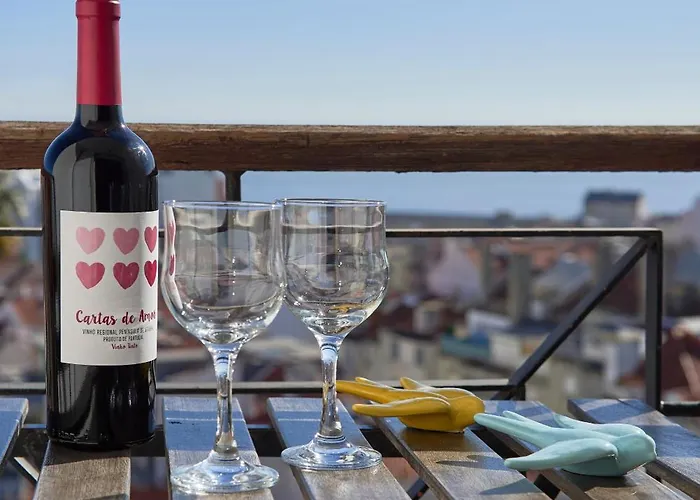 Sunny Graca, River View, By Timecooler * ליסבון