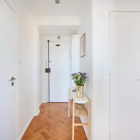 Apartment Sunny Graca, River View, By Timecooler Lisbon