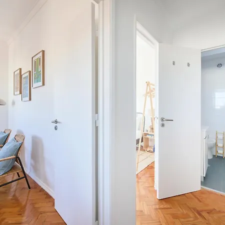 Sunny Graca, River View, By Timecooler Apartment Lisbon